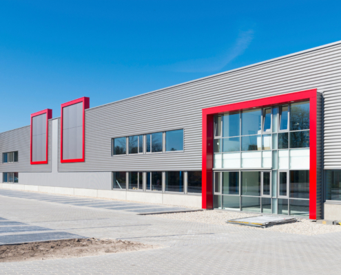 How Full-Service Commercial Property Management Saves Money on Commercial Maintenance